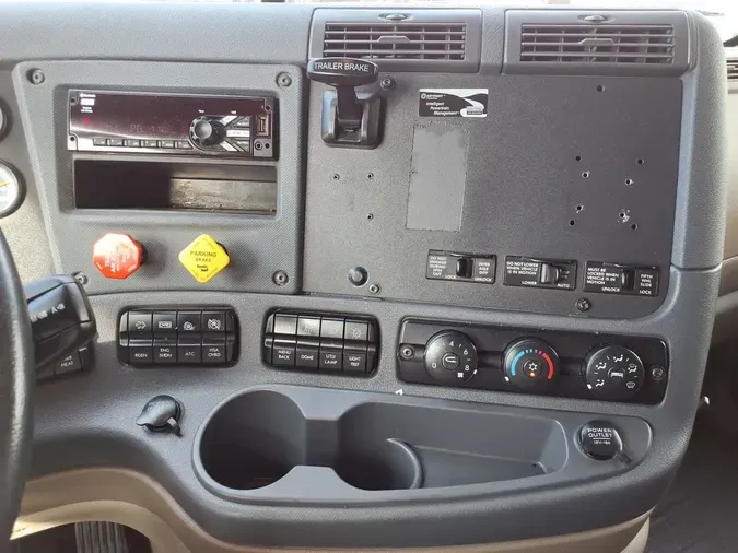 2019 FREIGHTLINER CASCADIA 125