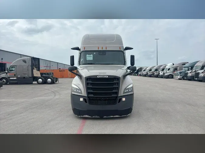 2022 Freightliner Cascadia
