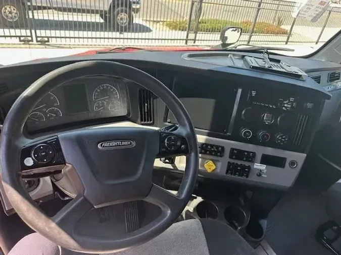2020 Freightliner Cascadia