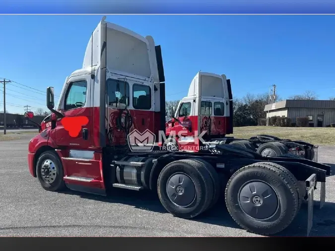 2023 FREIGHTLINER Cascadia 126