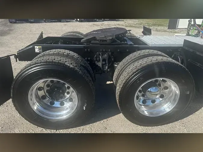 2022 PETERBILT 579