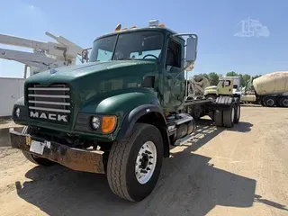2007 MACK GRANITE CV713