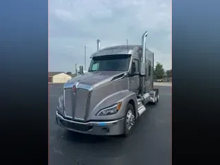 2025 Kenworth T680