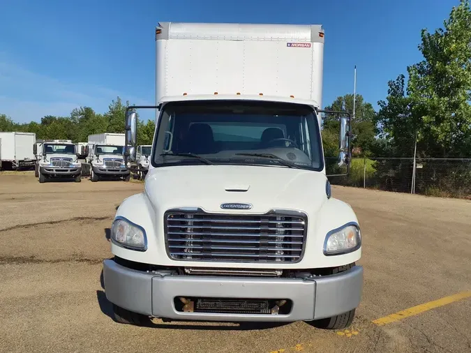 2019 FREIGHTLINER M2 106