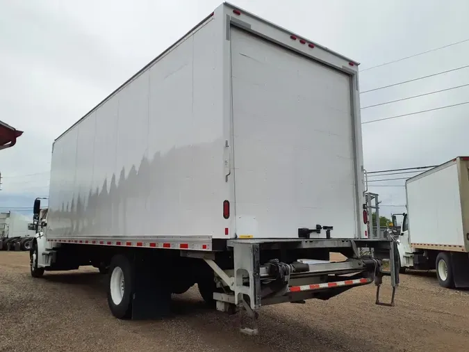 2018 FREIGHTLINER M2 106