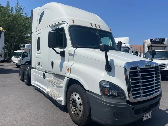 2019 FREIGHTLINER/MERCEDES CASCADIA 125