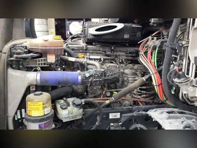 2022 Freightliner Cascadia 126