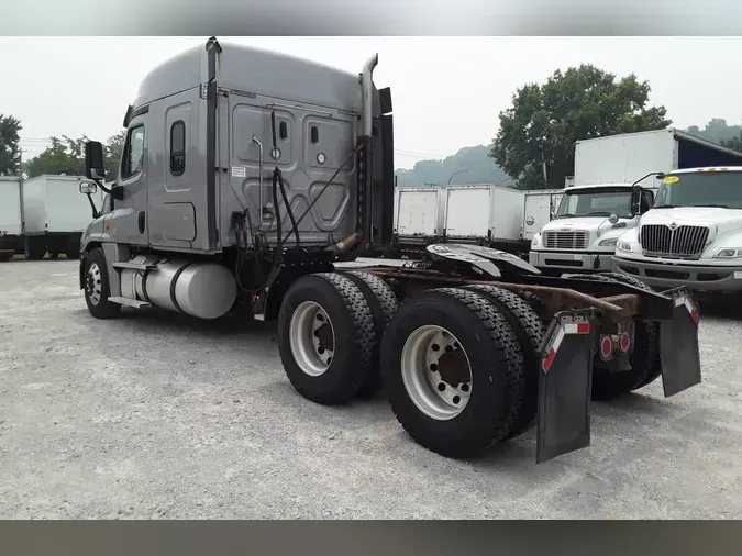 2018 FREIGHTLINER/MERCEDES CASCADIA 125