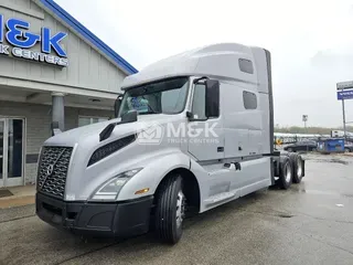 2019 VOLVO VNL64T760