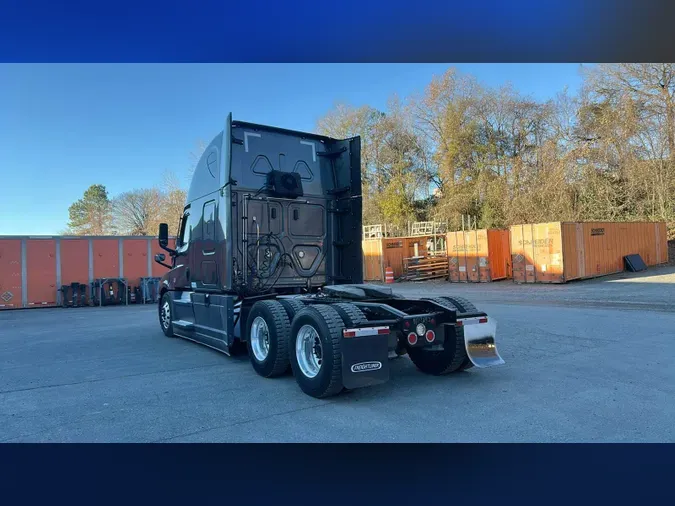 2023 Freightliner Cascadia 126