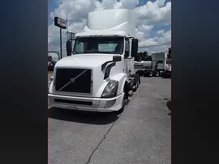 2018 VOLVO VNL64TRACTOR