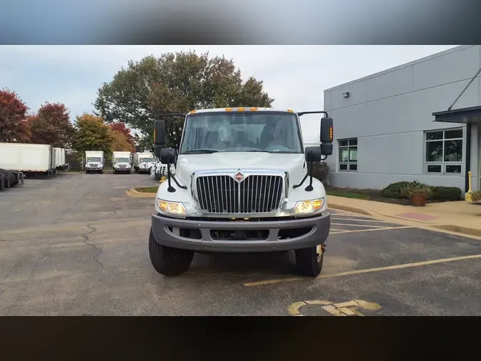 2019 NAVISTAR INTERNATIONAL 4300