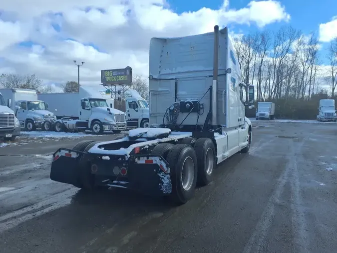 2020 VOLVO VNL64T-760ac4d8cacca1ae1fb25ef3be21415c045