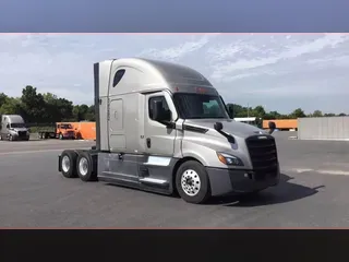 2023 Freightliner Cascadia 126