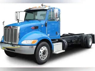 2021 Peterbilt 337