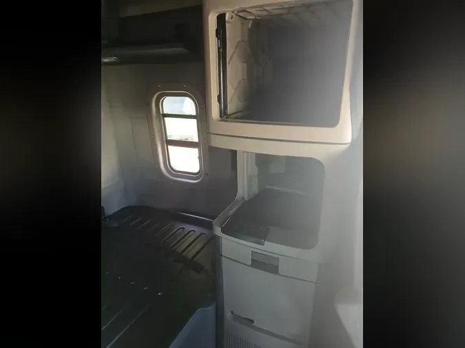 2020 FREIGHTLINER/MERCEDES CASCADIA 125ac528c33550a1dadf638448f1185985b