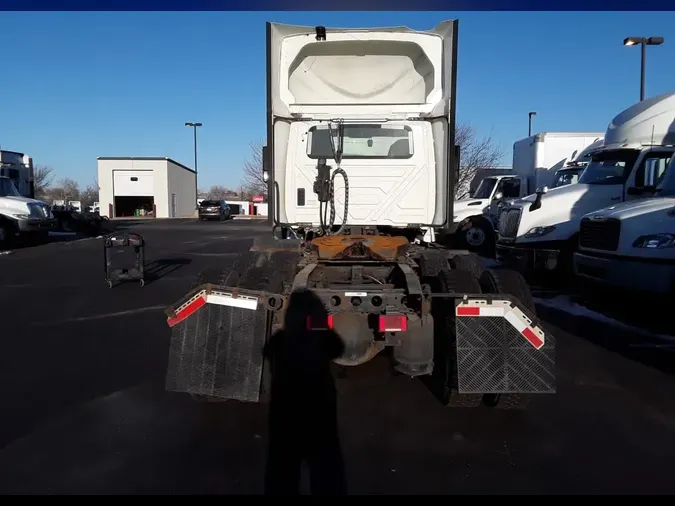 2020 NAVISTAR INTERNATIONAL LT625 DAYCAB T/A