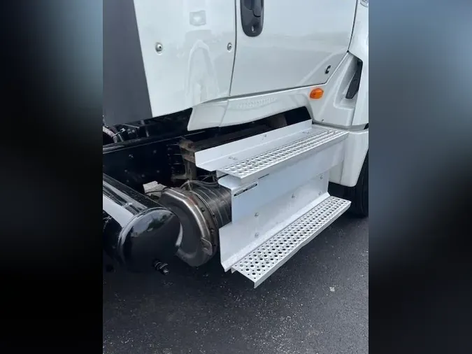 2020 International LT625