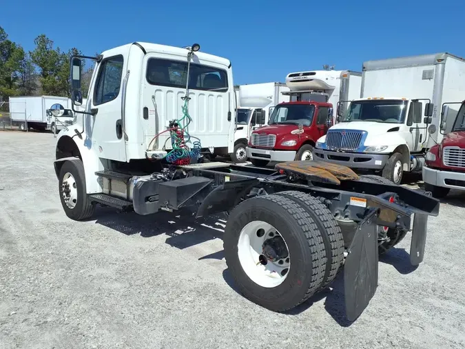 2016 FREIGHTLINER/MERCEDES M2 106