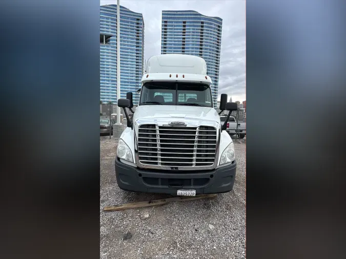 2019 FREIGHTLINER/MERCEDES CASCADIA 125