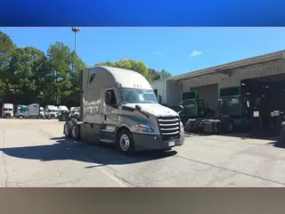 2023 Freightliner Cascadia 126