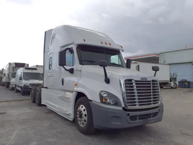 2020 FREIGHTLINER/MERCEDES CASCADIA 125