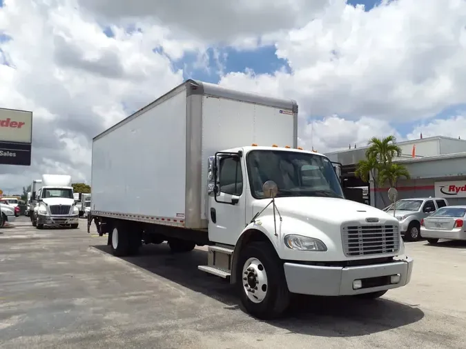 2018 FREIGHTLINER M2 106