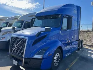 2020 VOLVO VNL760