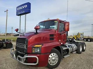 2019 MACK ANTHEM AN64T