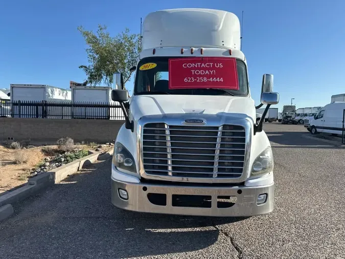 2017 FREIGHTLINER CASCADIA 113