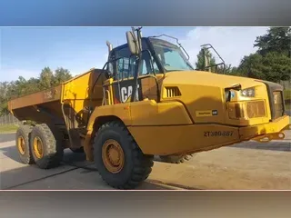 2019 CATERPILLAR 725C2