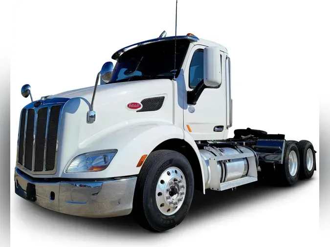 2021 Peterbilt 579ac6c1b454f412663efa71edb1586fcb7