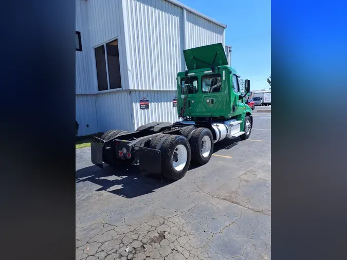 2020 FREIGHTLINER/MERCEDES CASCADIA 125ac6e258fad322c28ca8b917c9855a1a5