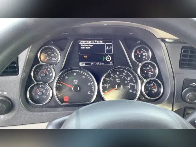 2021 Peterbilt 579