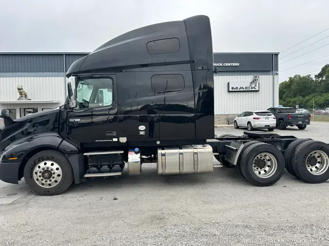 2019 Volvo VNL64T760