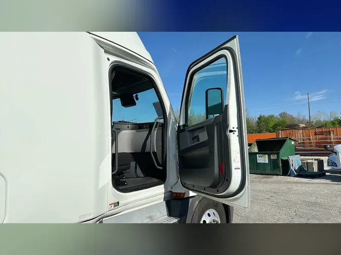 2021 Freightliner Cascadia
