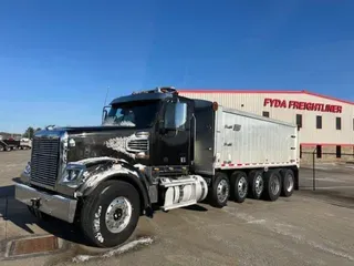 2020 Freightliner CORONADO 122 SD