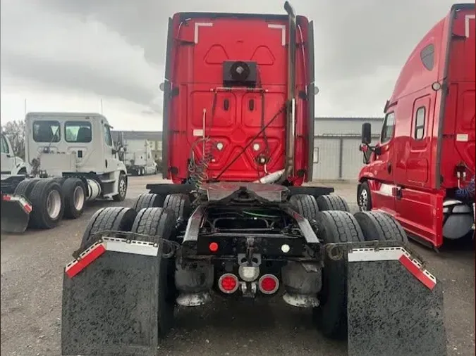 2019 FREIGHTLINER/MERCEDES CASCADIA 125