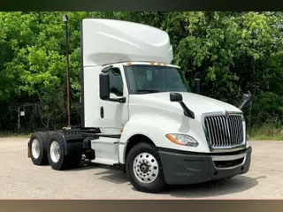 2019 INT LT625 6x4