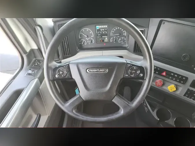 2020 FREIGHTLINER CASCADEVO1