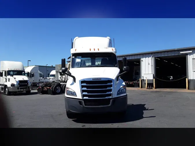 2020 Freightliner Cascadia 126ac827f8641db106ca125e2e6ee8b725e