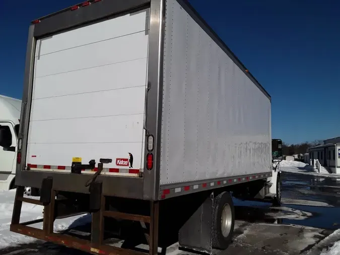 2020 FREIGHTLINER/MERCEDES M2 106