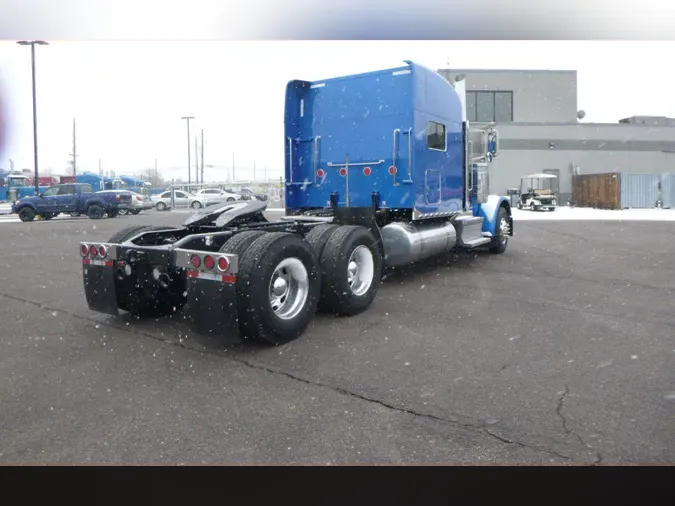 2019 Peterbilt 389