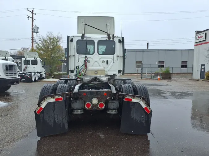 2018 FREIGHTLINER/MERCEDES CASCADIA 125