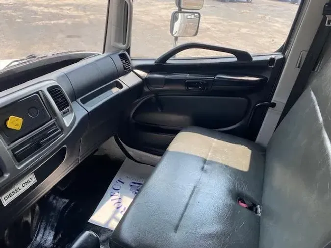2020 Hino 268A