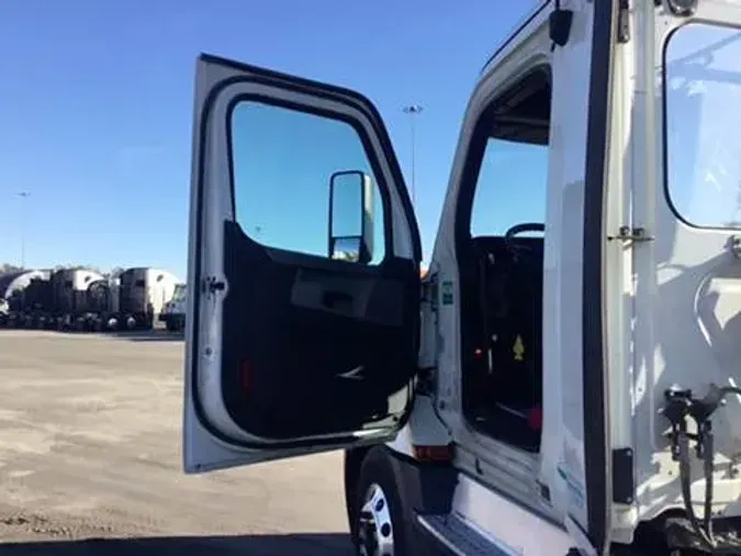 2019 Freightliner Cascadia