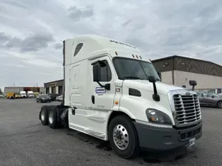 2016 FREIGHTLINER X11364ST