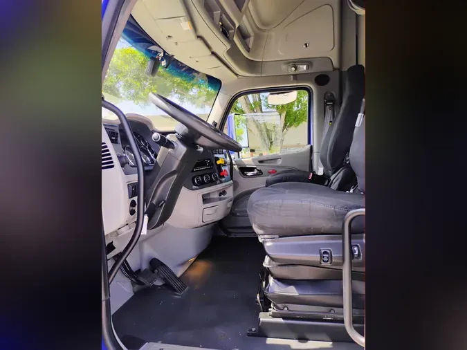 2022 Peterbilt 579