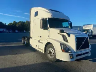 2015 VOLVO VNL64670