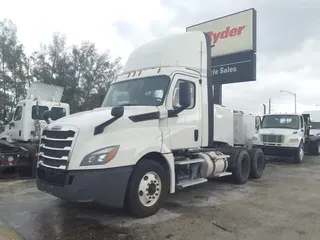 2019 FREIGHTLINER NEW CASCADIA PX12664